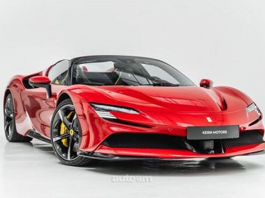 Ferrari SF90  2025 