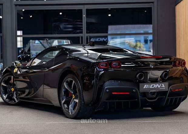 Ferrari SF90
