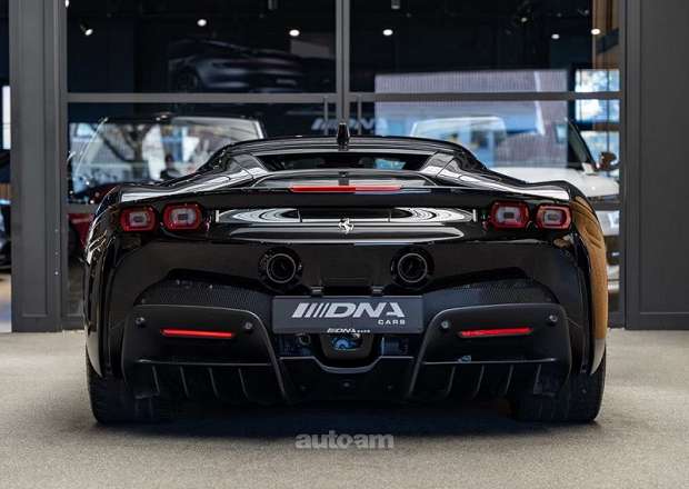 Ferrari SF90