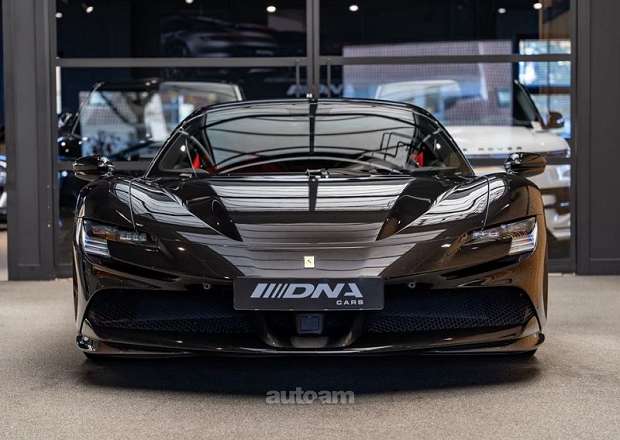 Ferrari SF90