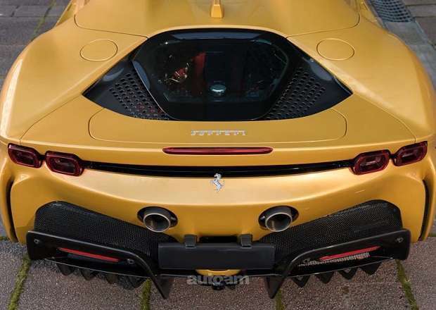 Ferrari SF90