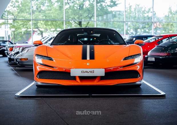 Ferrari SF90