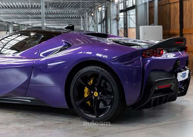 Ferrari SF90