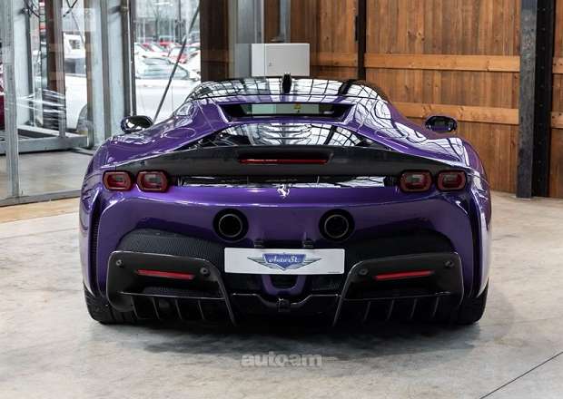 Ferrari SF90
