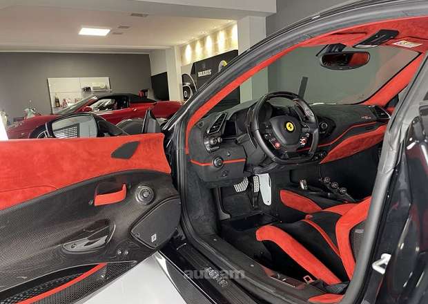 Ferrari 208