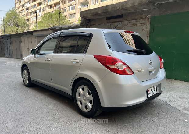 Nissan Tiida 2008 — լուսանկար 3