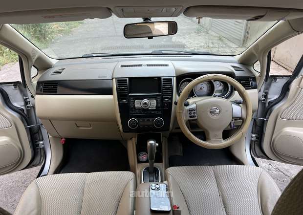 Nissan Tiida 2008 — լուսանկար 7