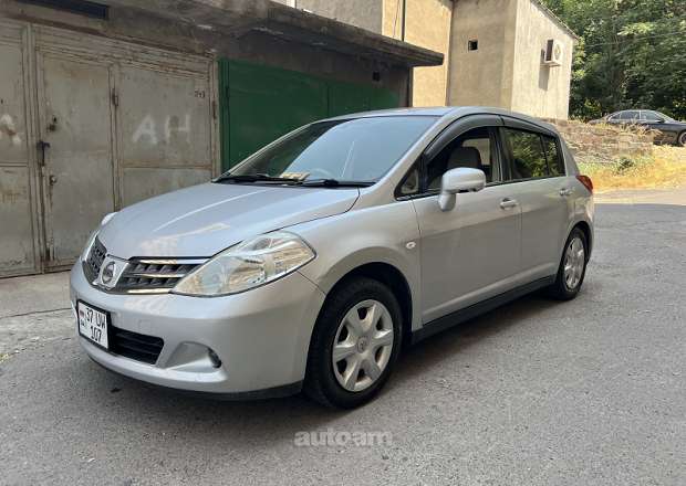 Nissan Tiida 2008 — լուսանկար 1