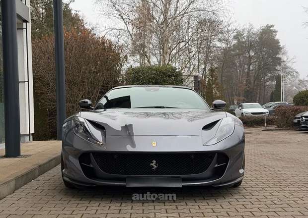 Ferrari 812 Superfast