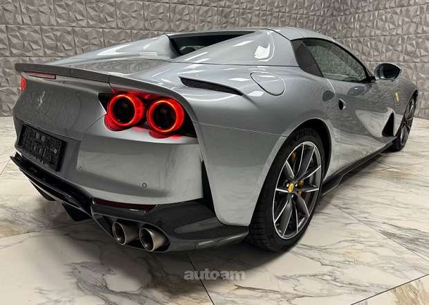 Ferrari 812 Superfast