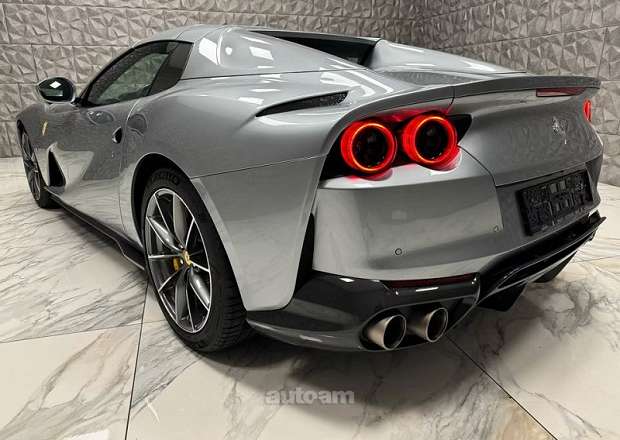 Ferrari 812 Superfast