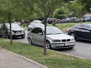 BMW 325  2004 