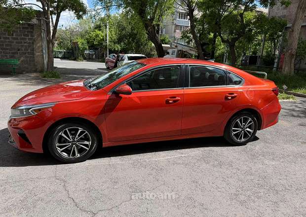 Kia Forte 2022 — photo 3