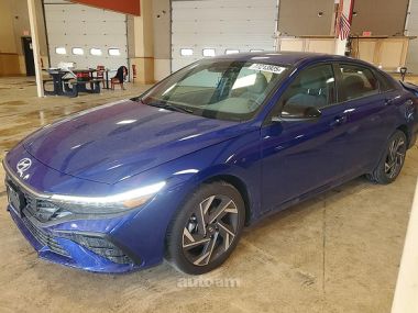 Hyundai Elantra  2025 