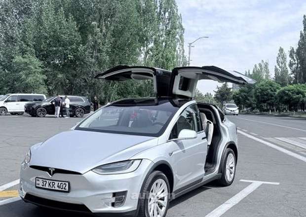 Tesla Model X