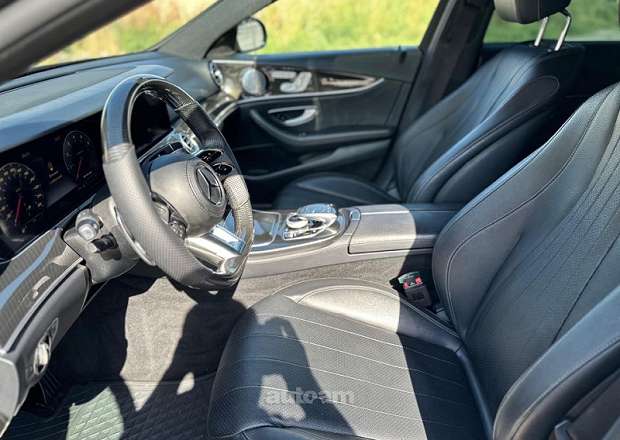 Mercedes-Benz E 300