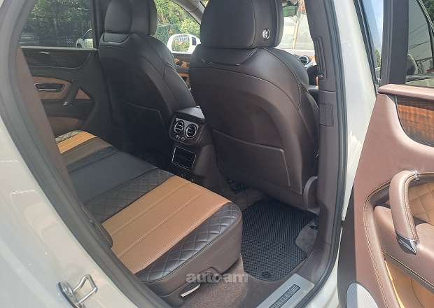 Bentley Bentayga 2018 — լուսանկար 7