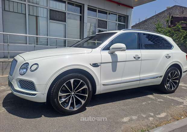 Bentley Bentayga 2018 — լուսանկար 3