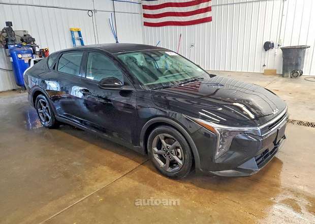 Kia K4
