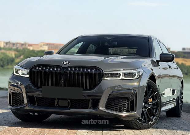 BMW 750 2021 — photo 1