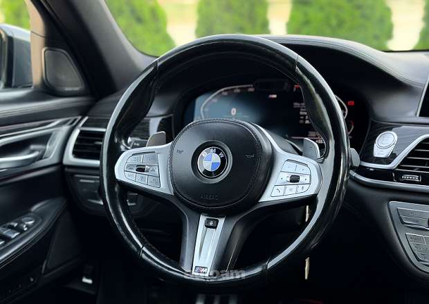 BMW 750 2021 — photo 12