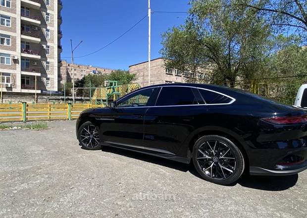 BYD Han EV