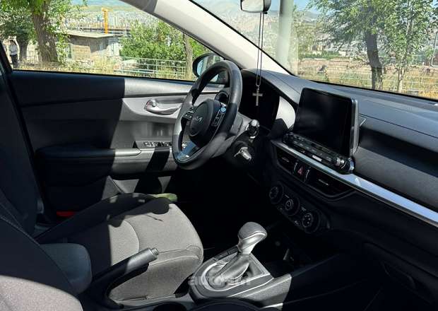 Kia Forte 2023 — լուսանկար 4