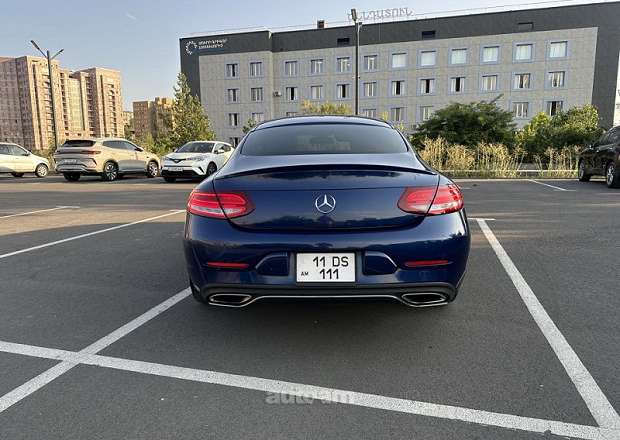 Mercedes-Benz C 300