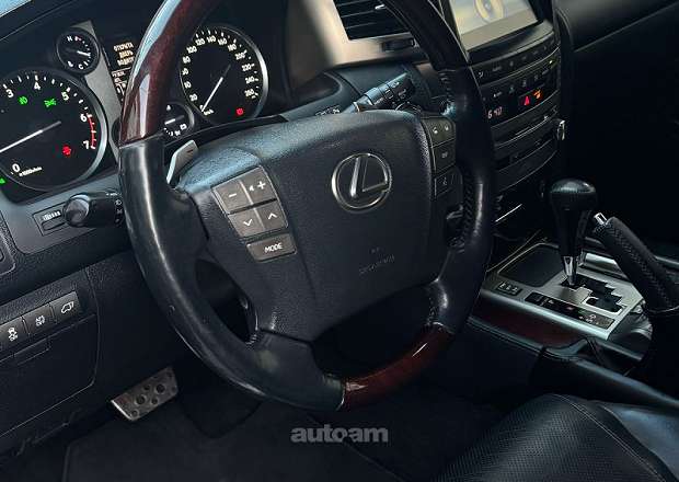 Lexus LX 570