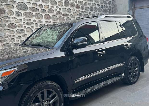 Lexus LX 570