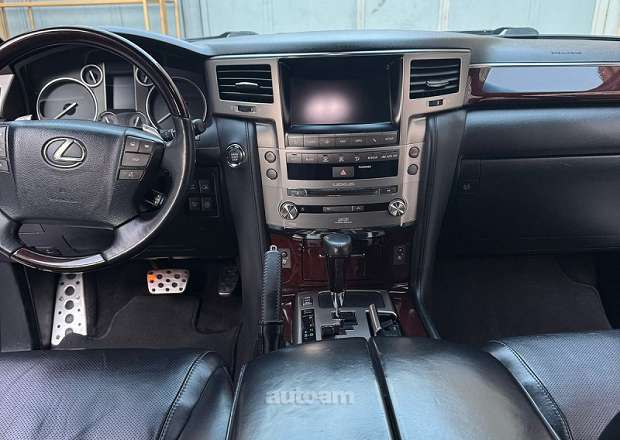 Lexus LX 570