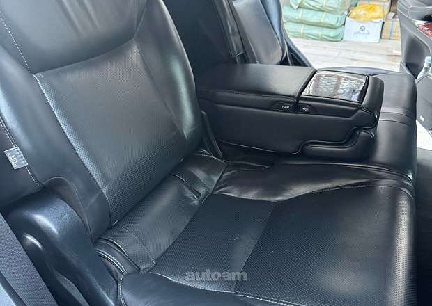 Lexus LX 570
