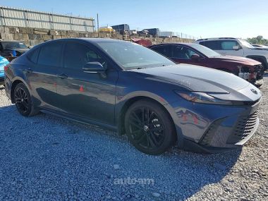 Toyota Camry  2025 