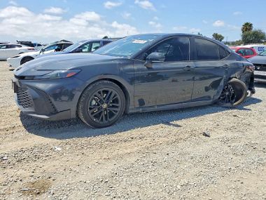 Toyota Camry  2024 