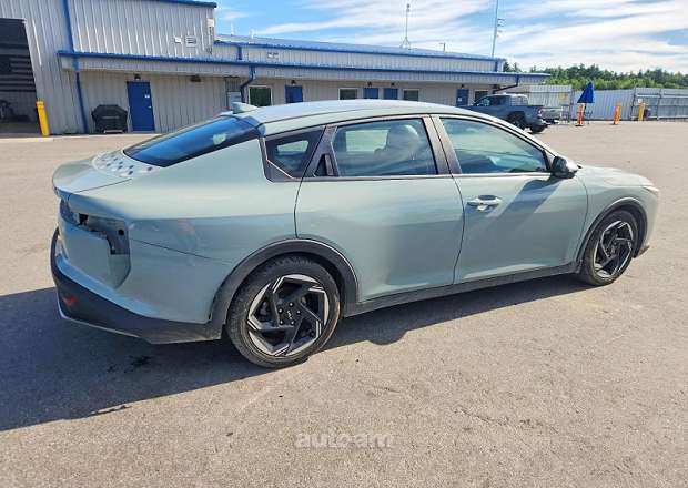 Kia K4