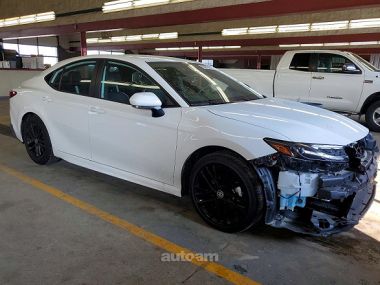 Toyota Camry  2025 