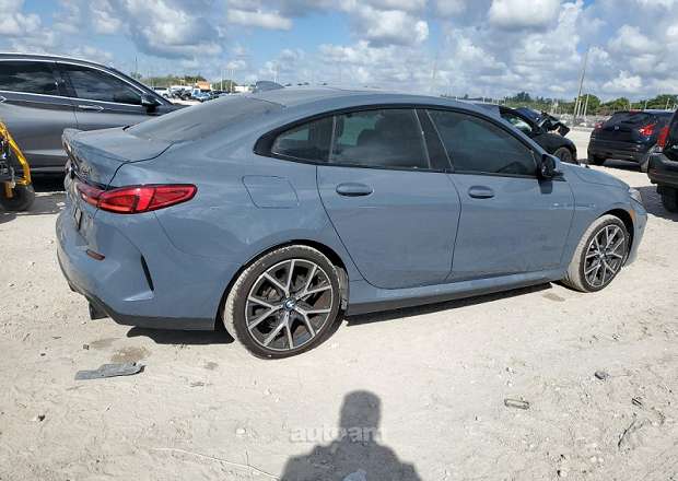 BMW 228