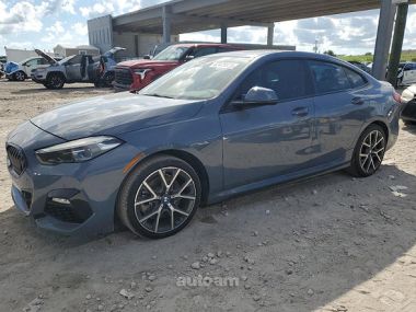 BMW 228  2021 