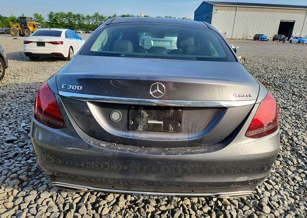 Mercedes-Benz C 300