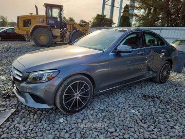 Mercedes-Benz C 300  2020 