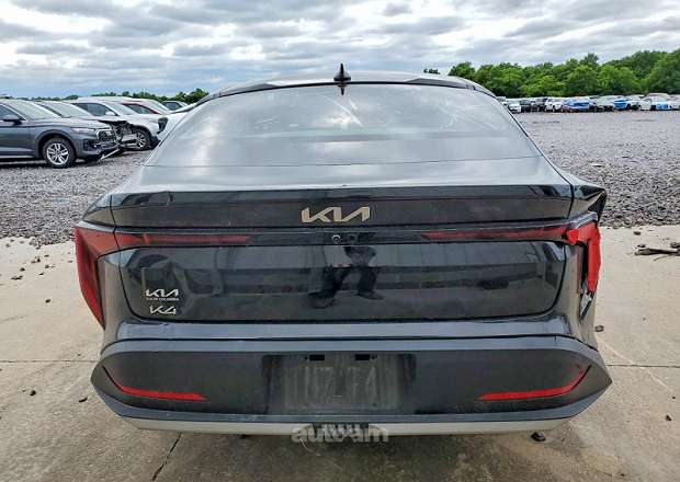 Kia K4