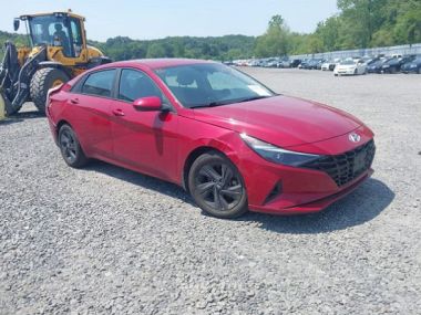 Hyundai Elantra  2023 