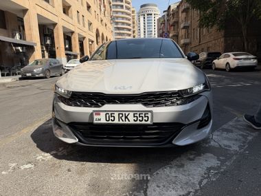 Kia K5  2021 