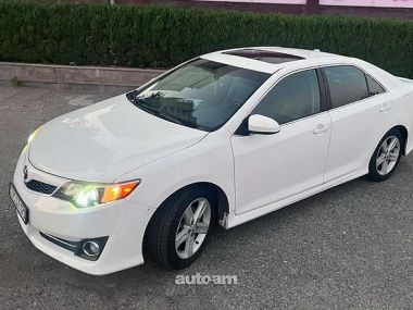 Toyota Camry  2013 