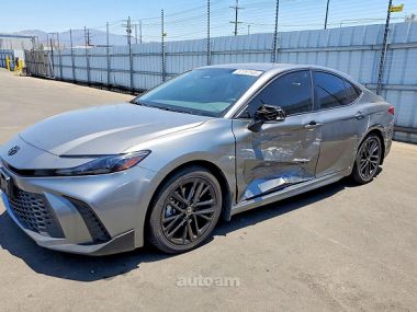 Toyota Camry  2025 