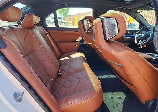 BMW 740
