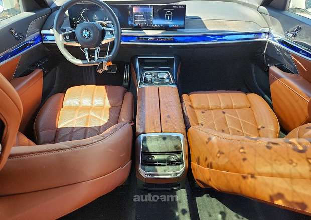 BMW 740