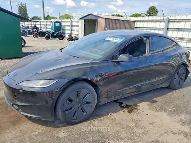 Tesla Model 3  2024 
