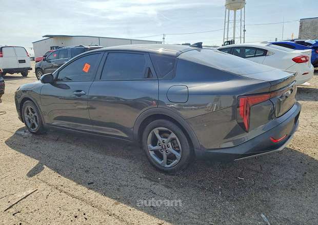 Kia K4