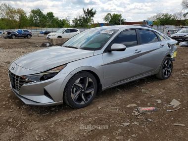 Hyundai Elantra  2023 
